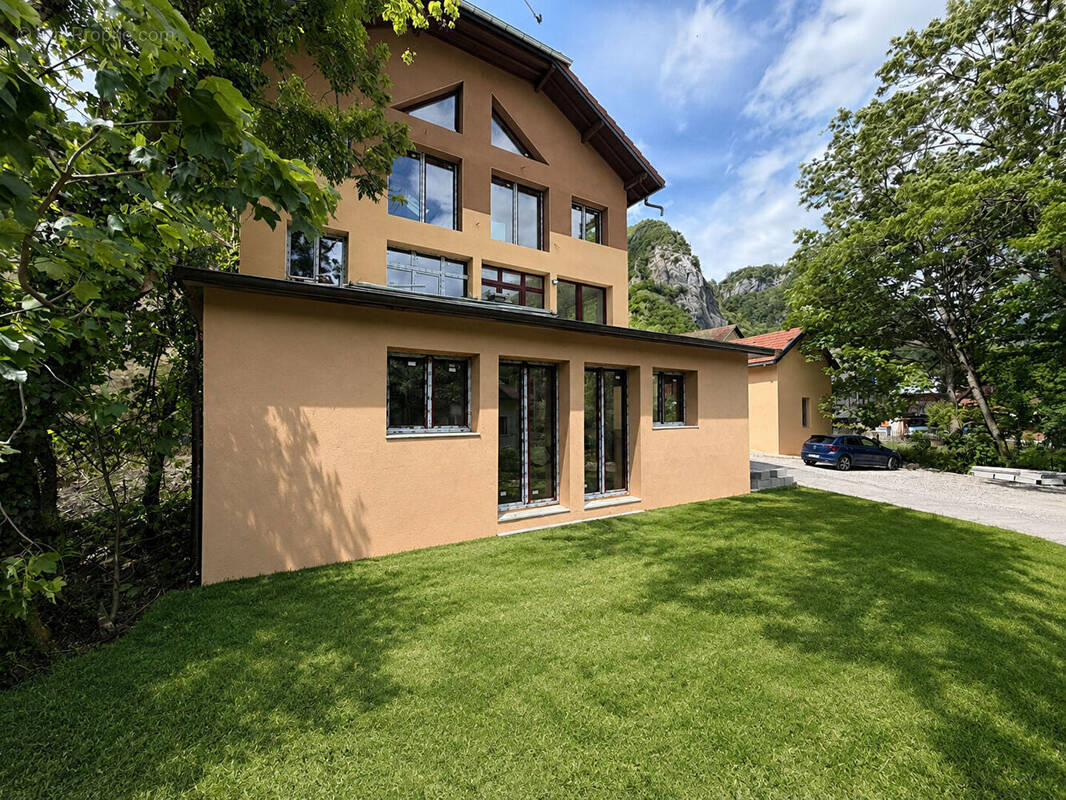 Appartement à SAINT-JEOIRE