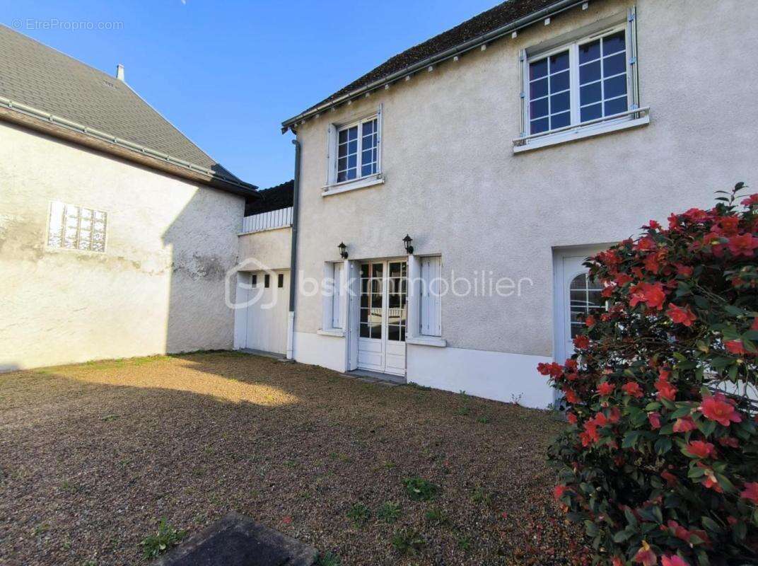 Maison à CHATEAU-RENAULT