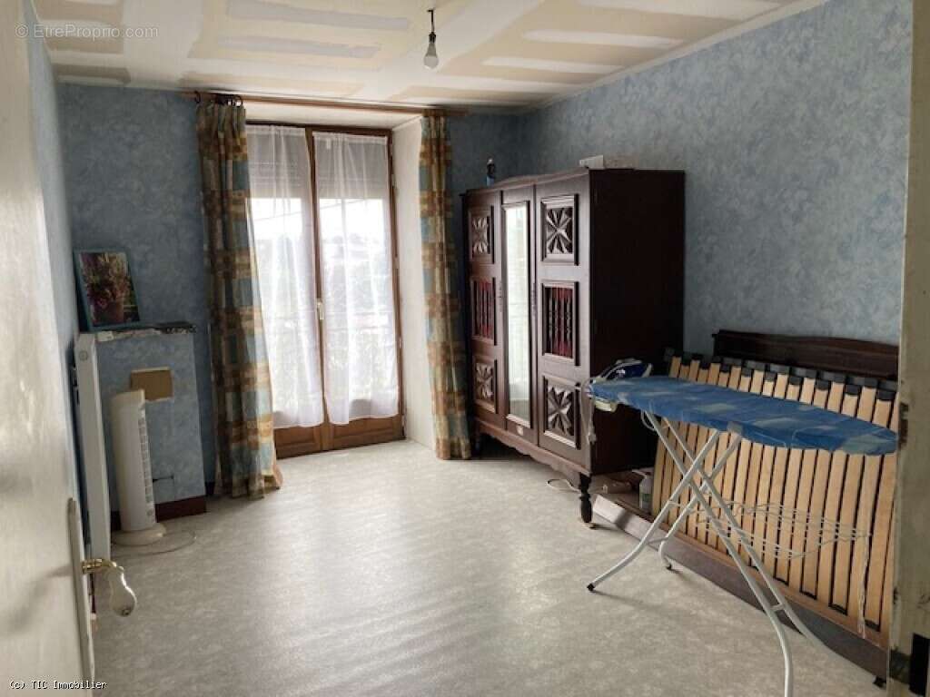 Maison à RUFFEC