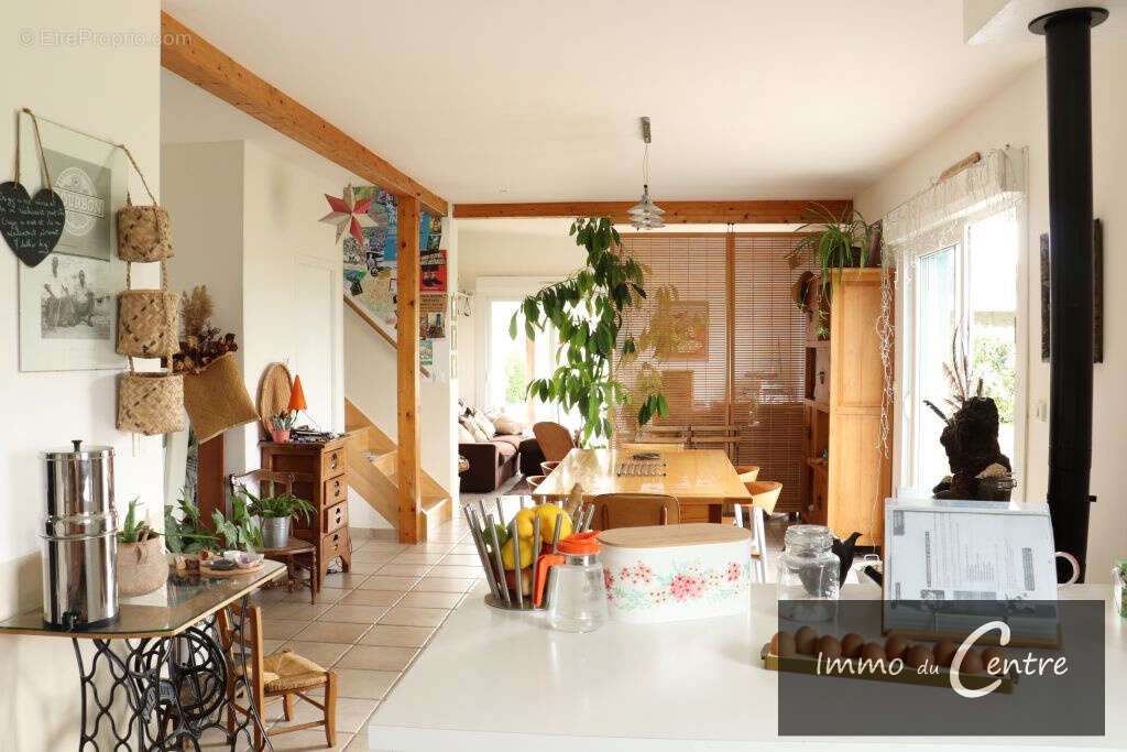 Maison à MONTMIRAIL