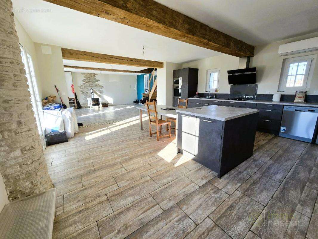 Maison à LA BROUSSE