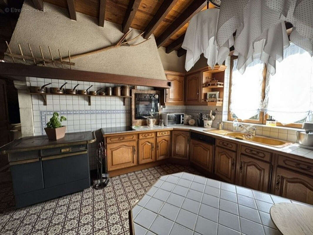 Maison 7 pièces avec jardin et dependances à semoine - photo 5