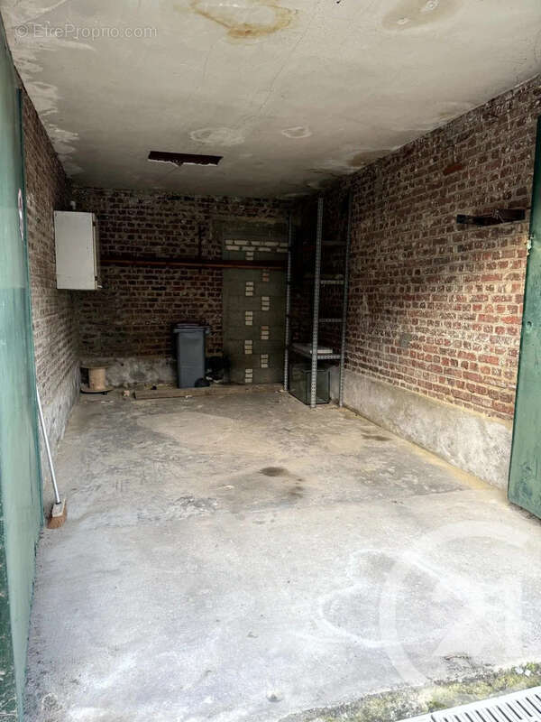 Parking à SAINT-QUENTIN