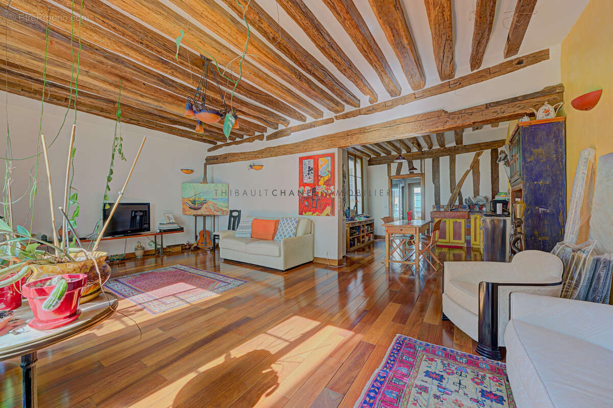 Appartement à PARIS-2E