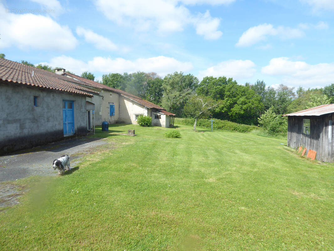 Maison à SAINT-PRIVAT-DES-PRES