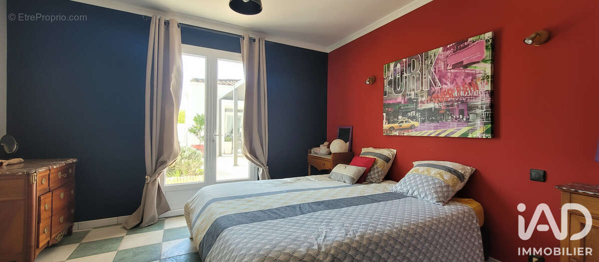 Maison 205 m² à Saint-Jean-D'angely  - photo 8