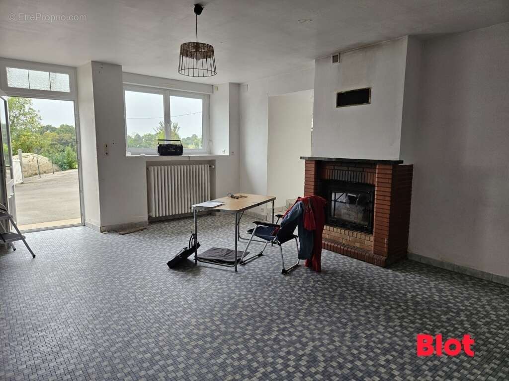 Maison à SAINT-HILAIRE-DES-LANDES