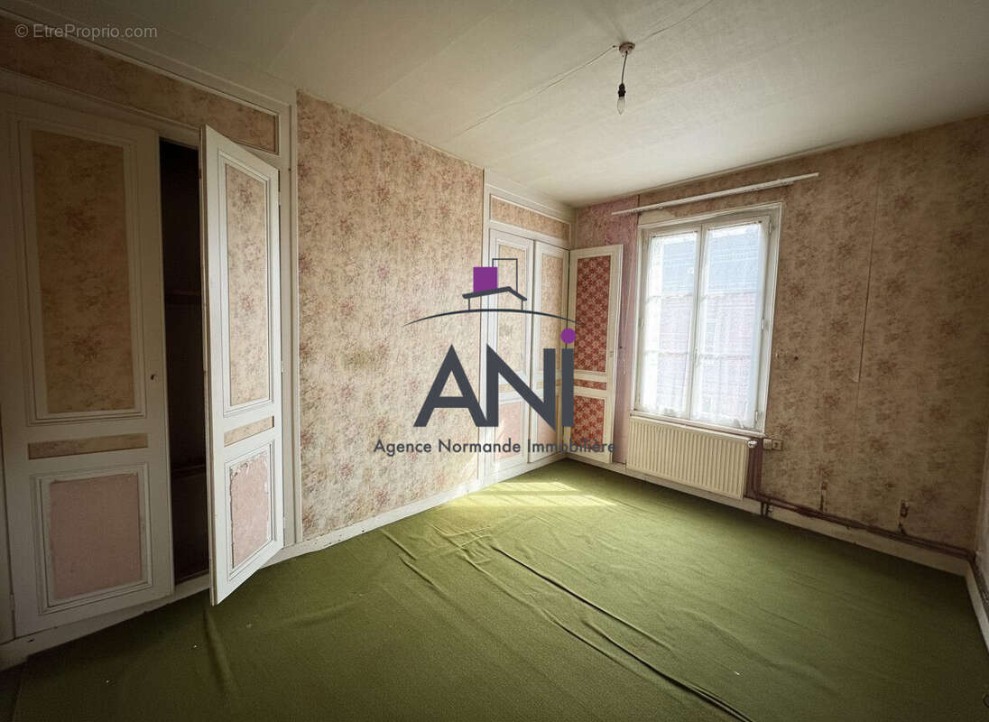 Maison à NEUFCHATEL-EN-BRAY