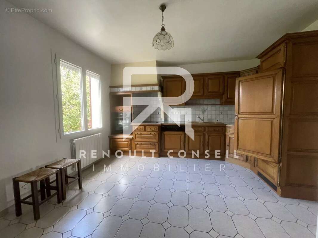 Maison à LE MESNIL-ESNARD