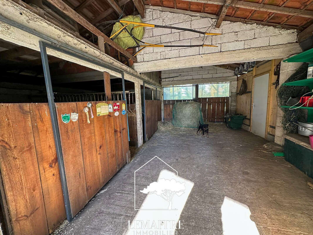 Maison à LES MATHES