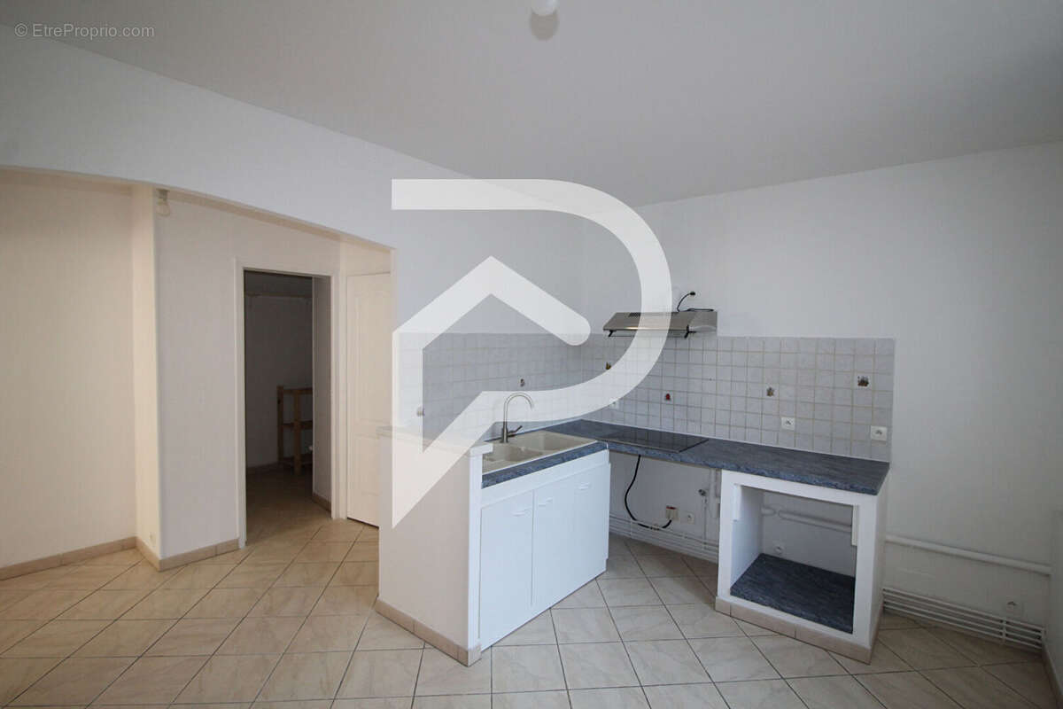 Appartement à NANTEUIL-LE-HAUDOUIN