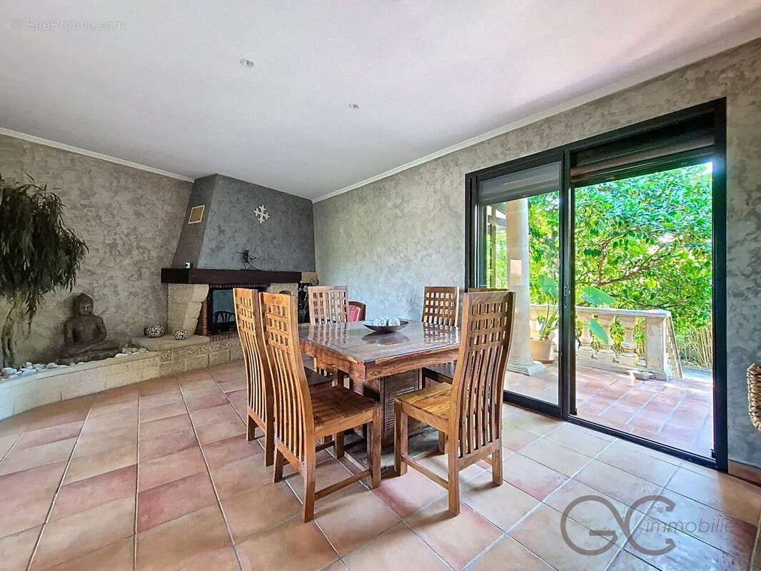 Maison à PUISSALICON