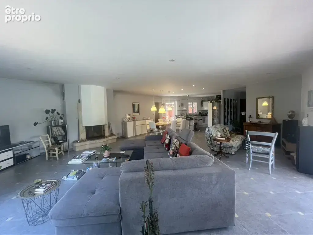 Maison 132 m² à Saint-Jean-De-Maruejols-Et-Avejan  - photo 6