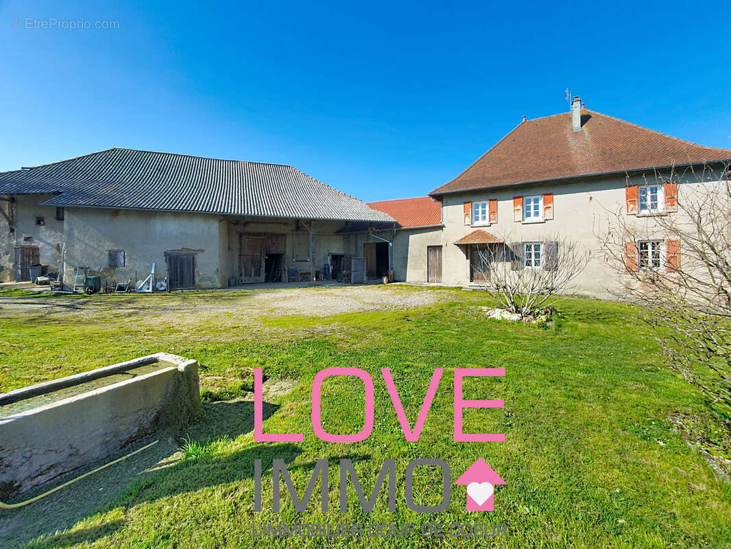 *** SOUS OFFRE ***  ENSEMBLE IMMOBILIER Maison dauphinoise de 179 m2 avec de nombreuses dépendances - photo 2