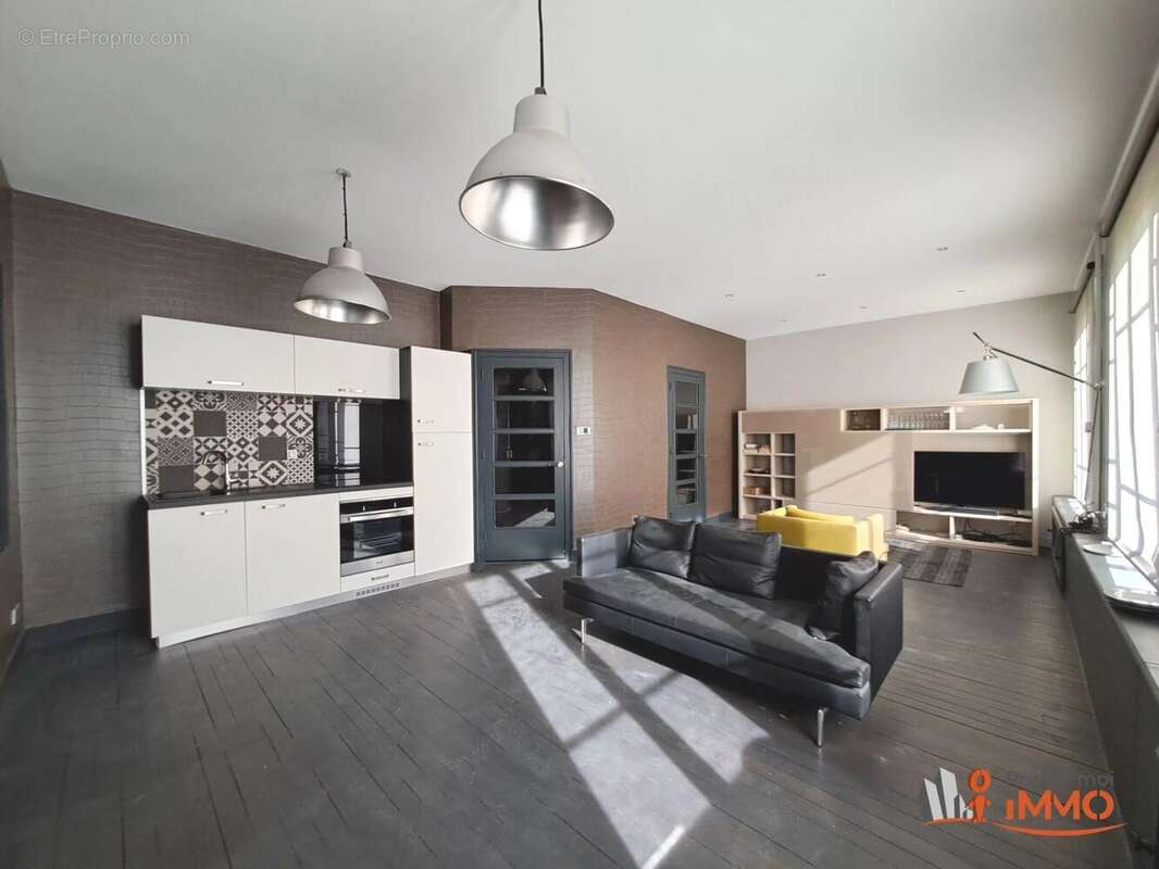 Appartement à SAINT-ETIENNE