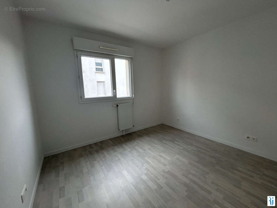 A vendre Maromme centre F3 avec balcon, cave et garage - photo 6