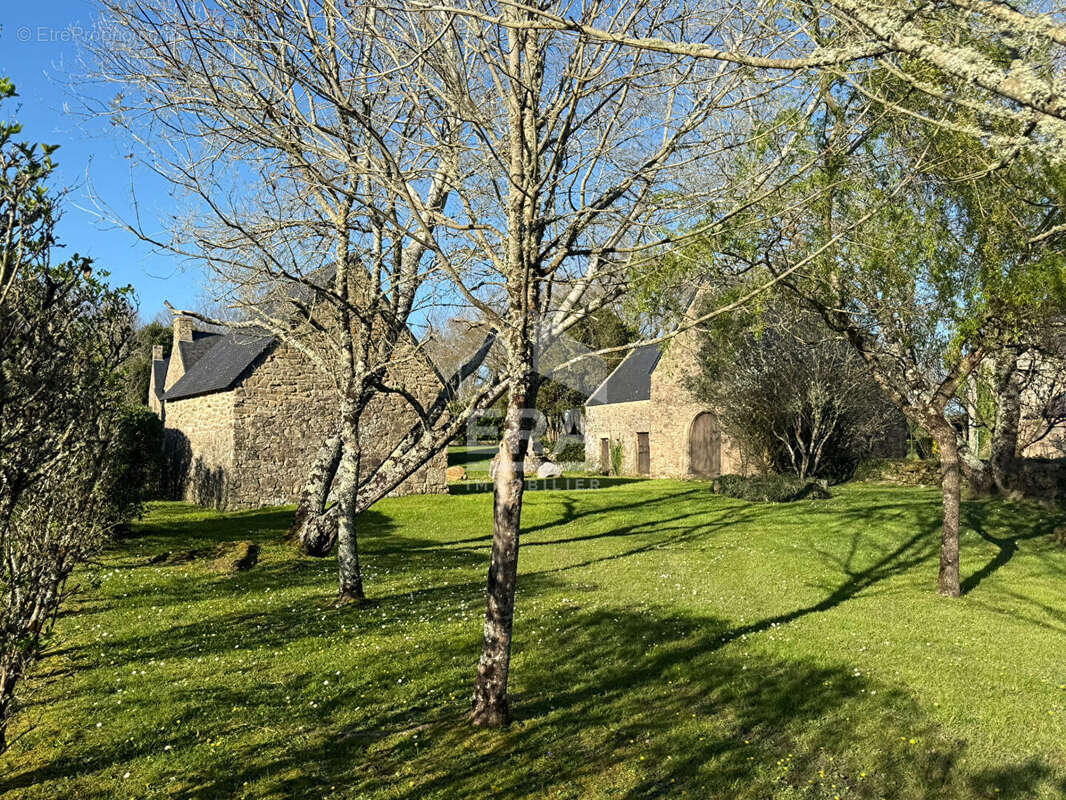 Maison à LOCOAL-MENDON