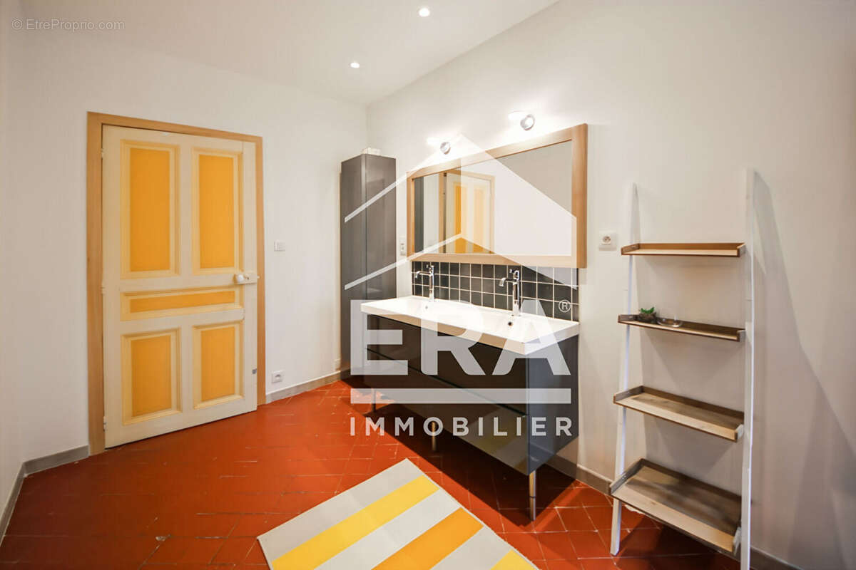 Maison à CHATEAURENARD