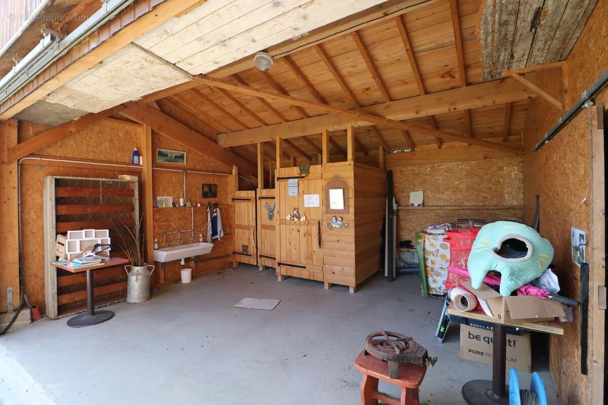 Maison à SAINT-MARTIN-EN-HAUT