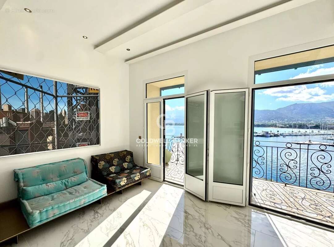 Appartement à CALVI