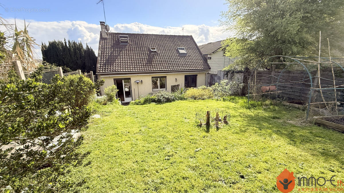 Maison à MONTREUIL