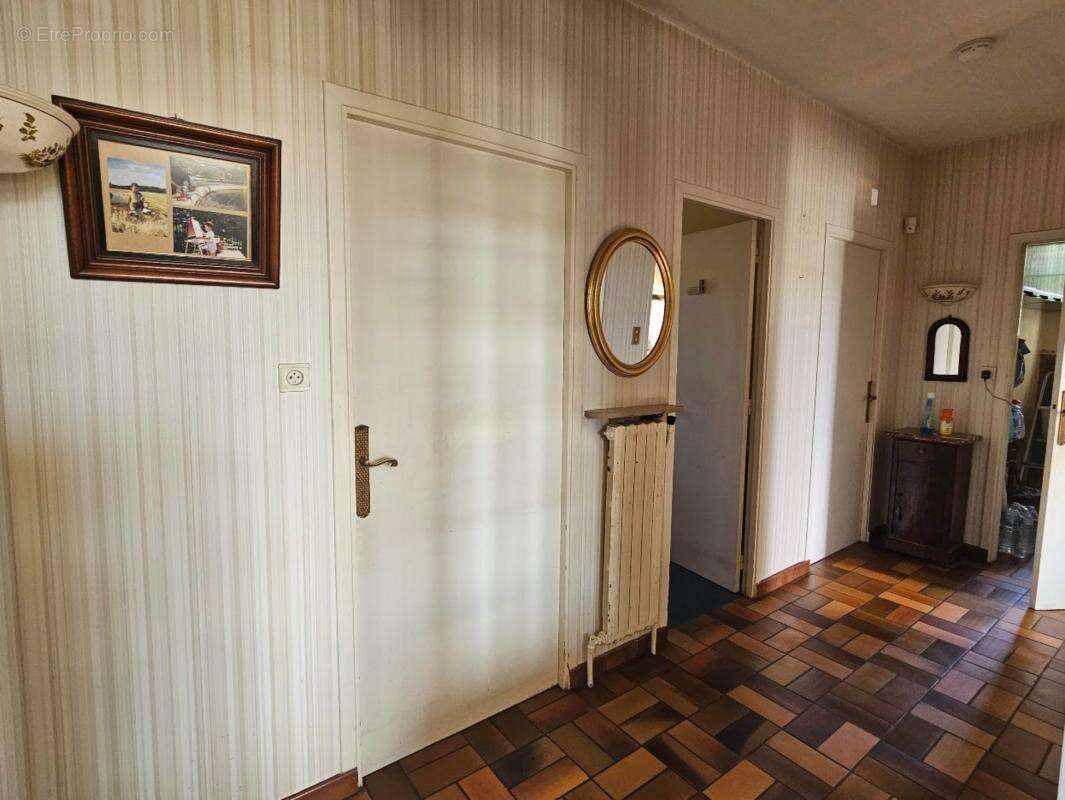 Maison 160 m² hab - 5 pièces - Grand sous sol - Terrain - Vertaizon 63 - photo 11