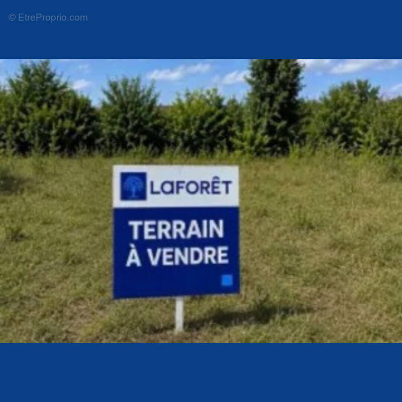 Terrain à CORME-ECLUSE