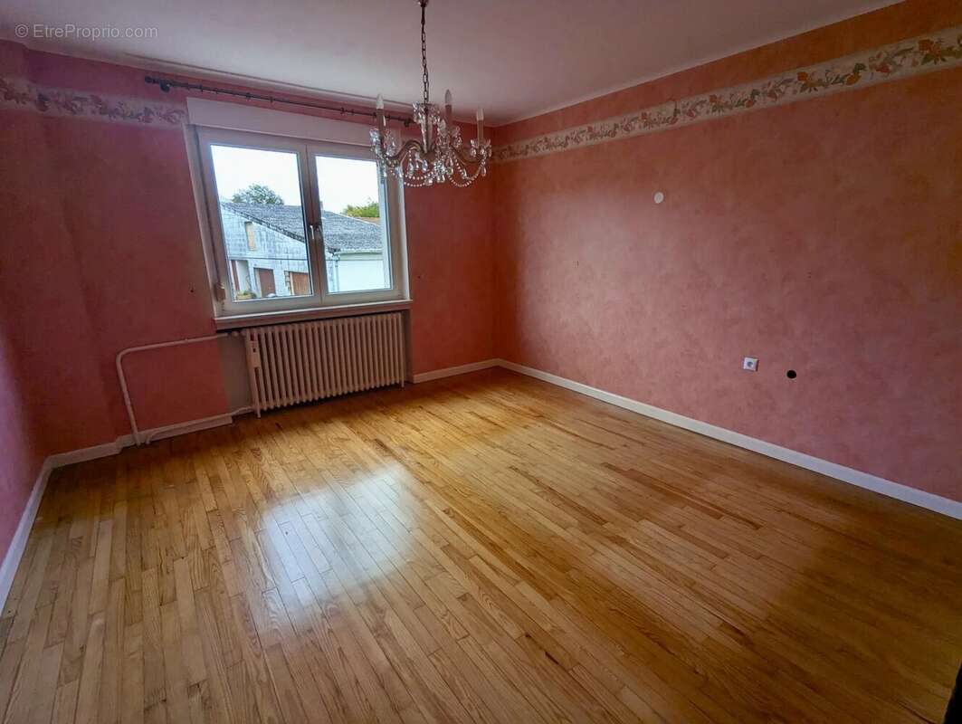 Maison à VAHL-LES-FAULQUEMONT