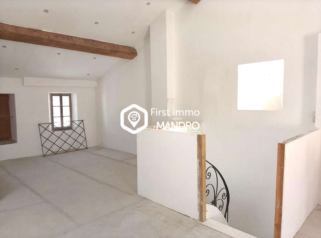 Maison à MAURY