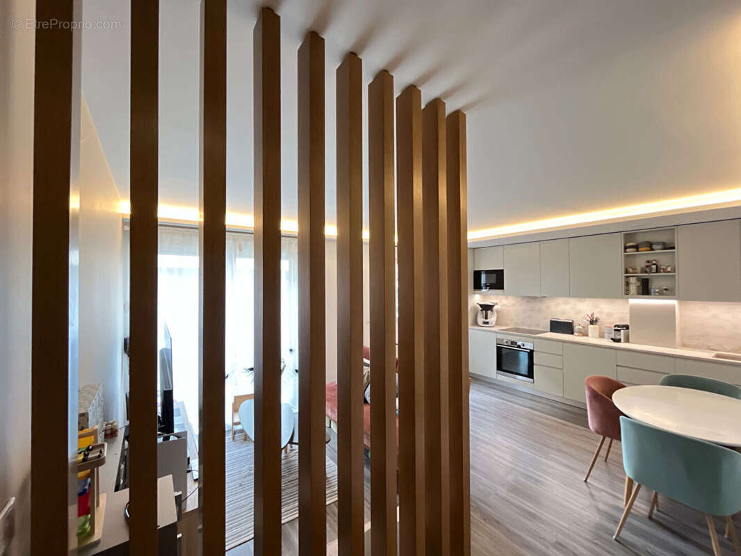 Appartement à SARTROUVILLE