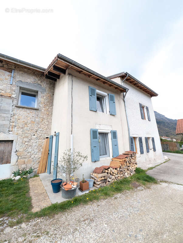 Maison à SAINT-PAUL-DE-VARCES