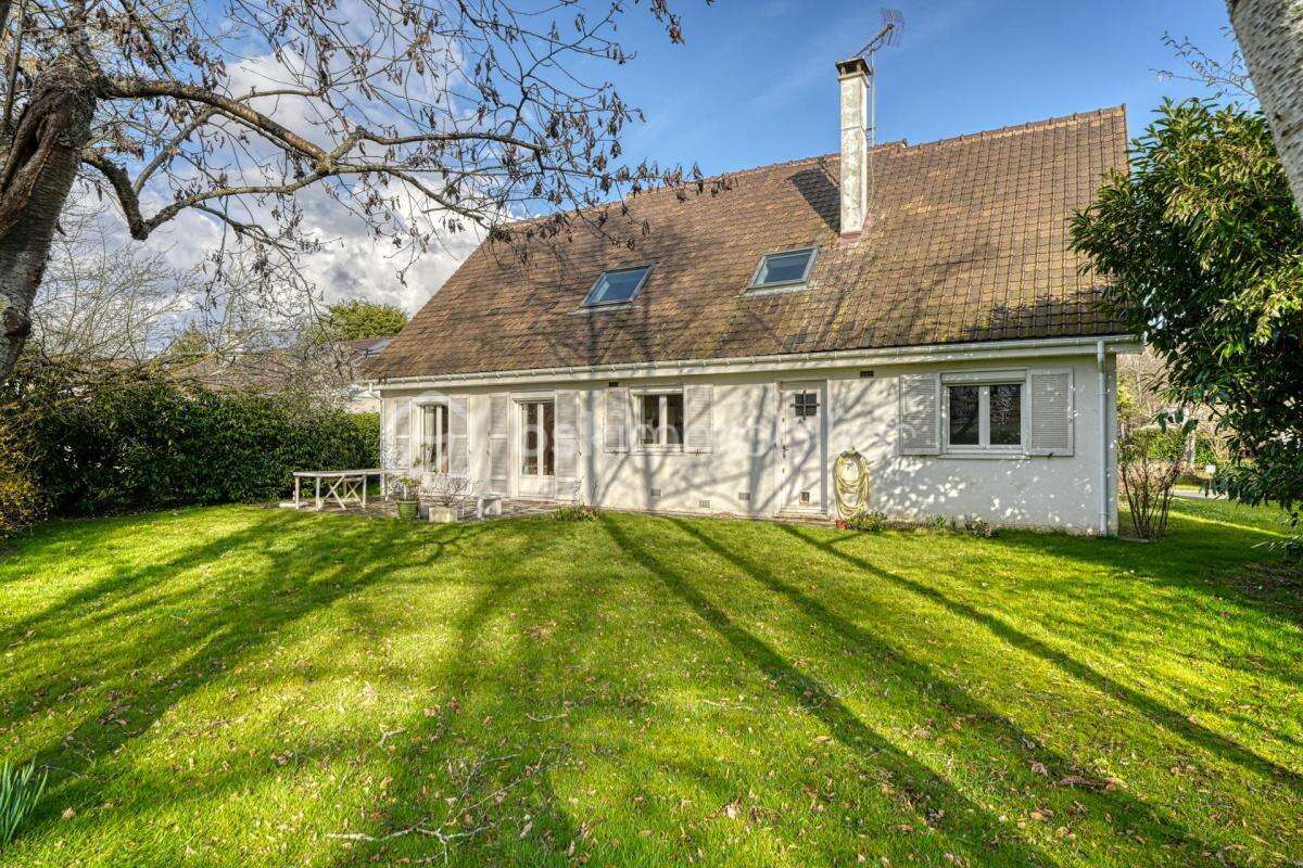 Maison à VOISINS-LE-BRETONNEUX