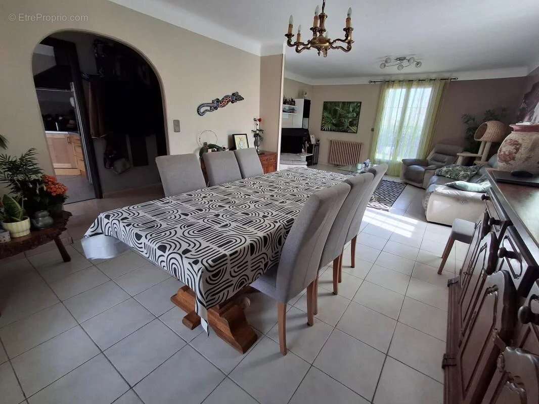 Maison à CHANCELADE