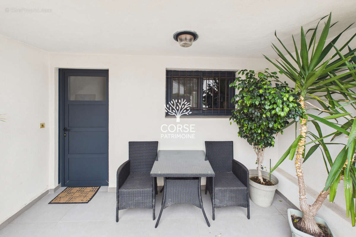 Maison à PORTO-VECCHIO