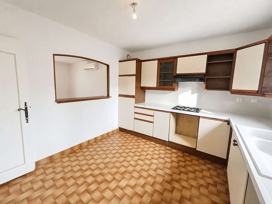 Maison 5 pièces à vendre à Lambesc - Rare sur le marché - photo 3