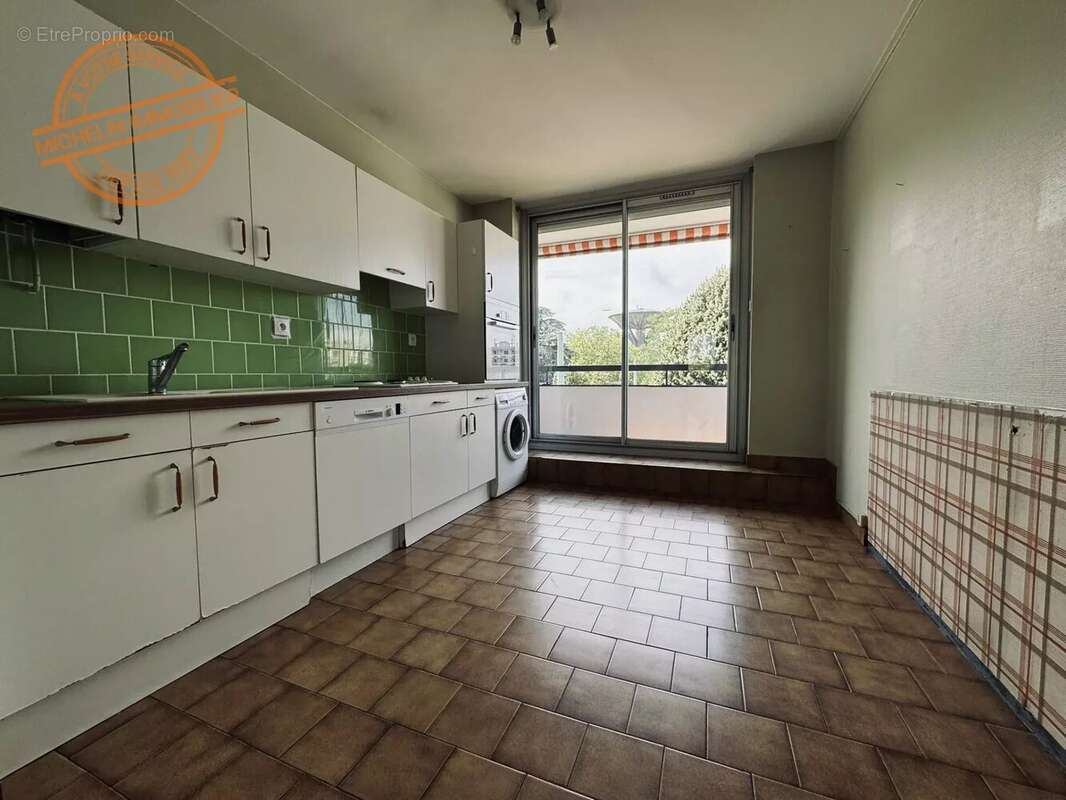 Appartement à LYON-9E