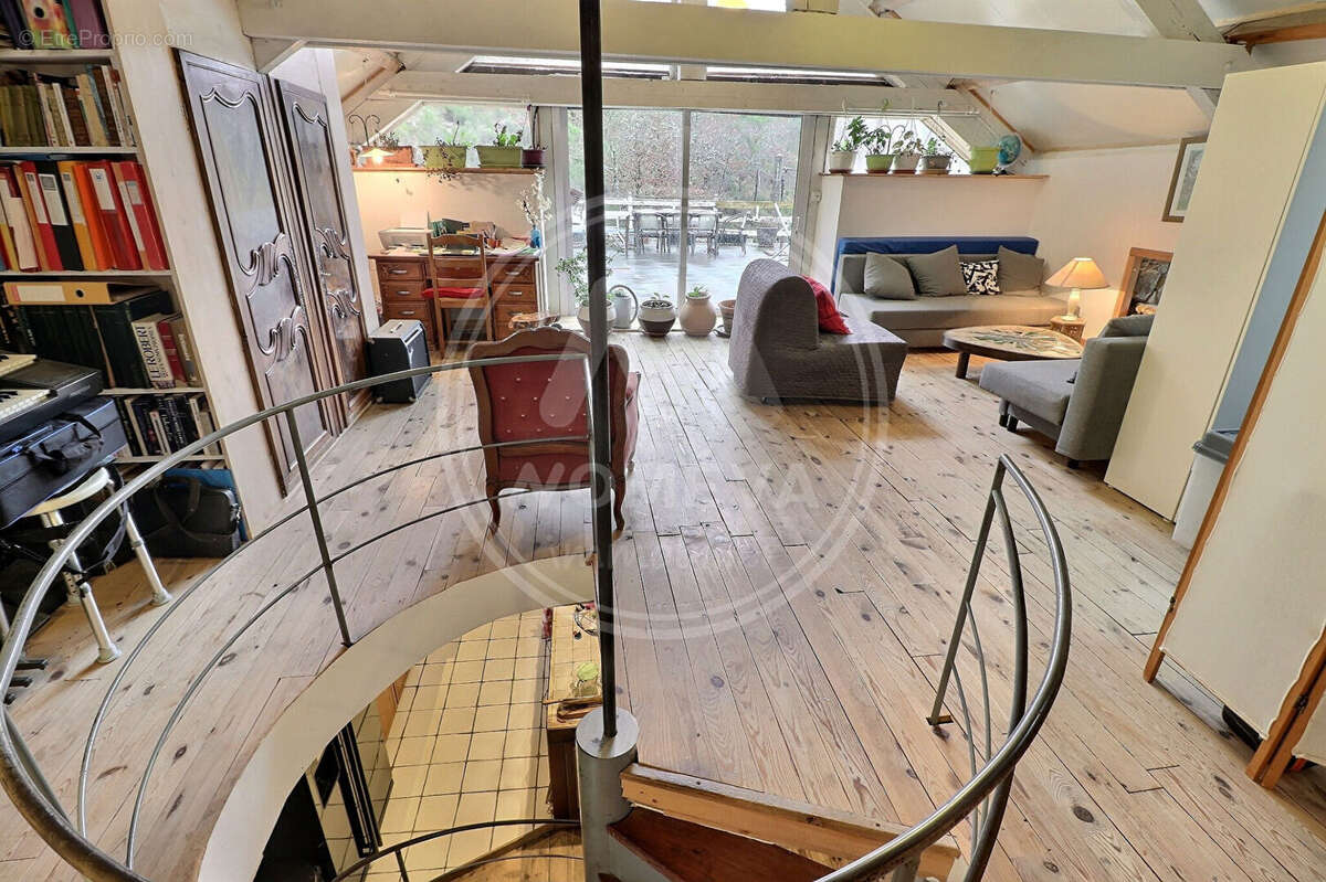 Maison à SAINT-PIERRE-SUR-DOUX