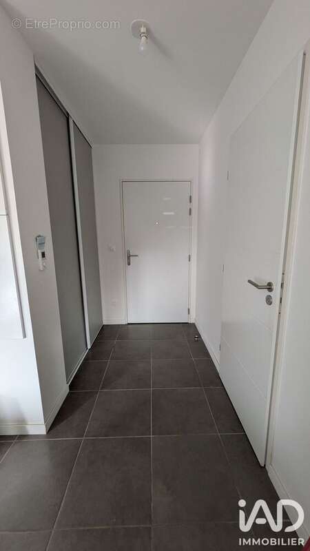 Appartement 42 m² à Saint-Jean-D'illac  - photo 2