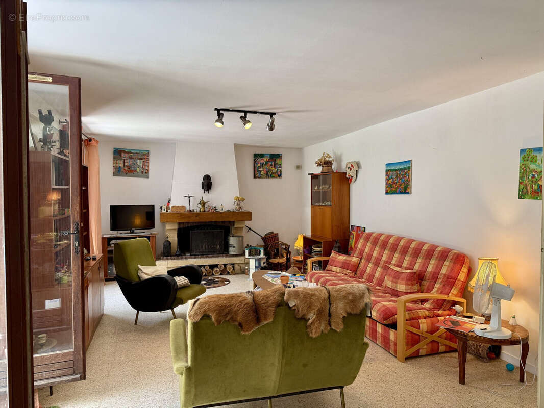 Dickjan POPPEMA de eXp France vous propose une belle villa dans un paradis - Maison à PIERREVERT