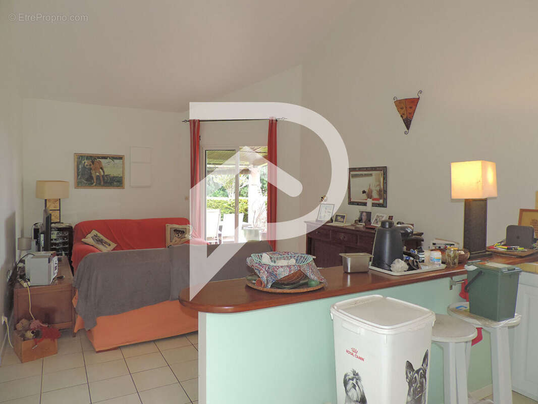 Maison à PETITE-ILE