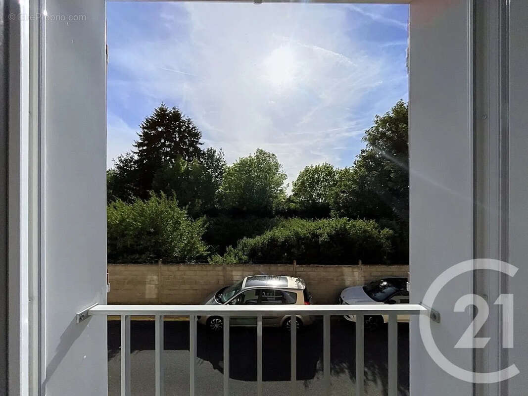 Appartement à MOISSY-CRAMAYEL