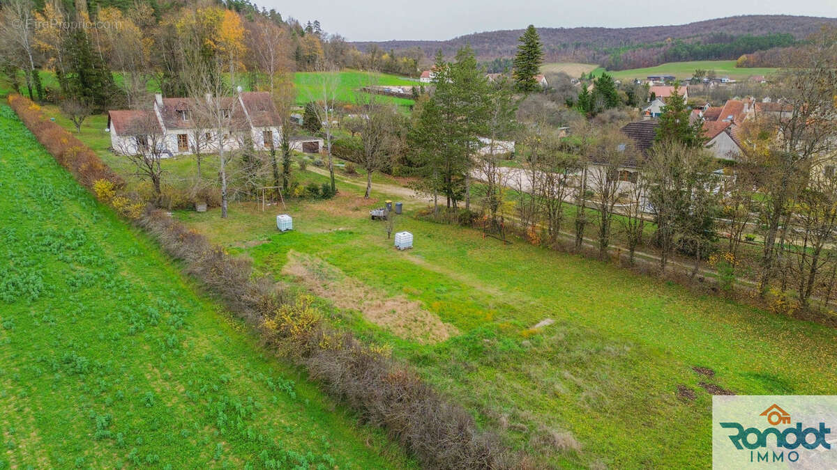 Maison à MAREY-SUR-TILLE