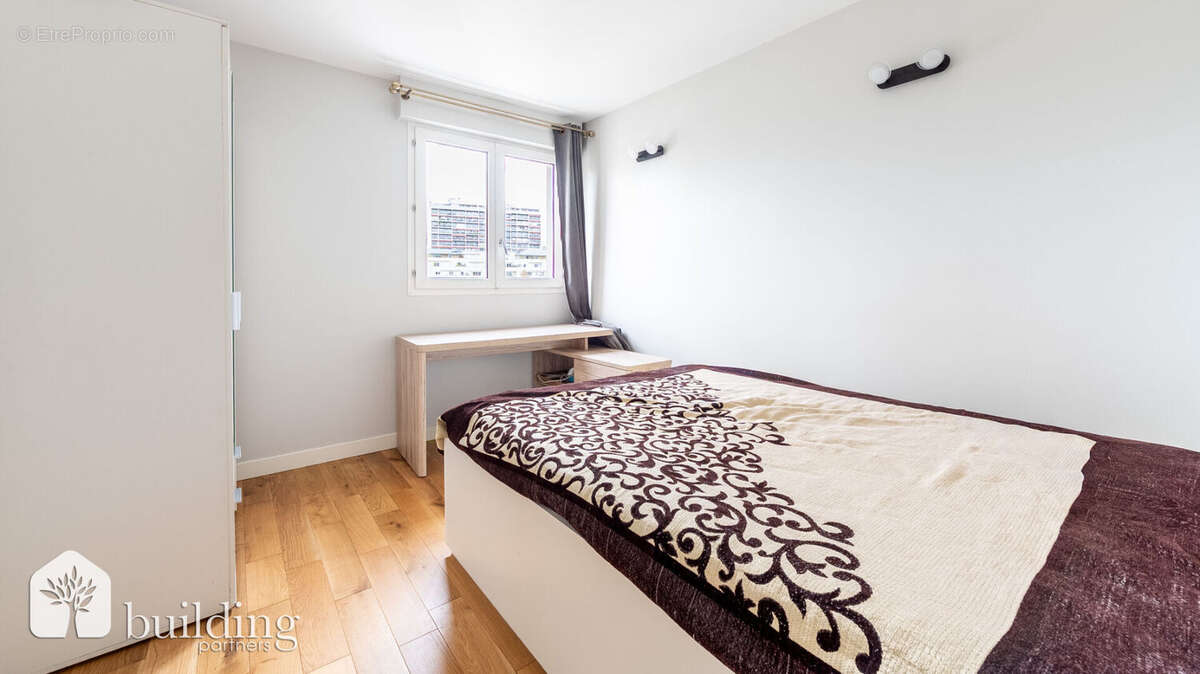 Courbevoie Hôtel de Ville - Appartement 4 pièces de 81.09 m² et un balcon de 5.17 m² - photo 9