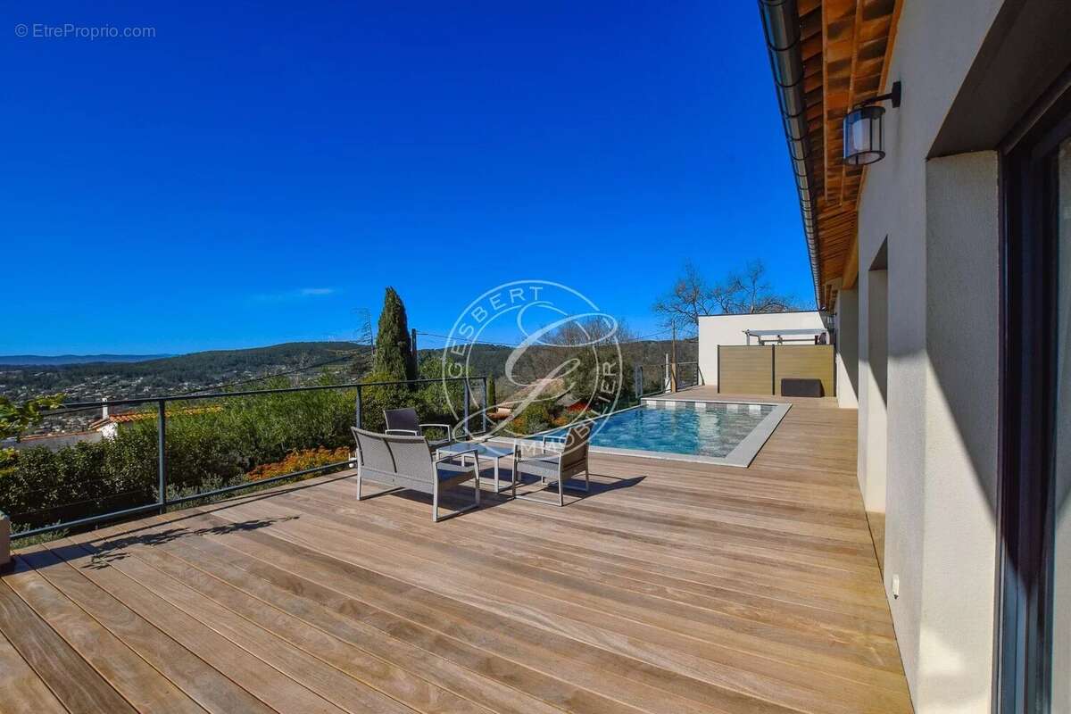 Maison à DRAGUIGNAN