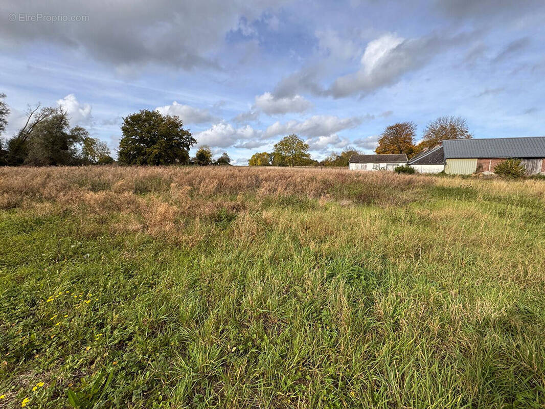 Terrain à NOYON