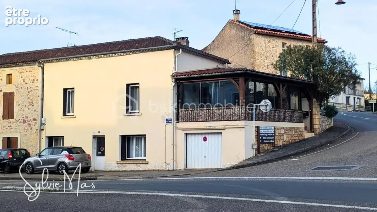 Maison de ville rénovée avec véranda et garage - photo 11