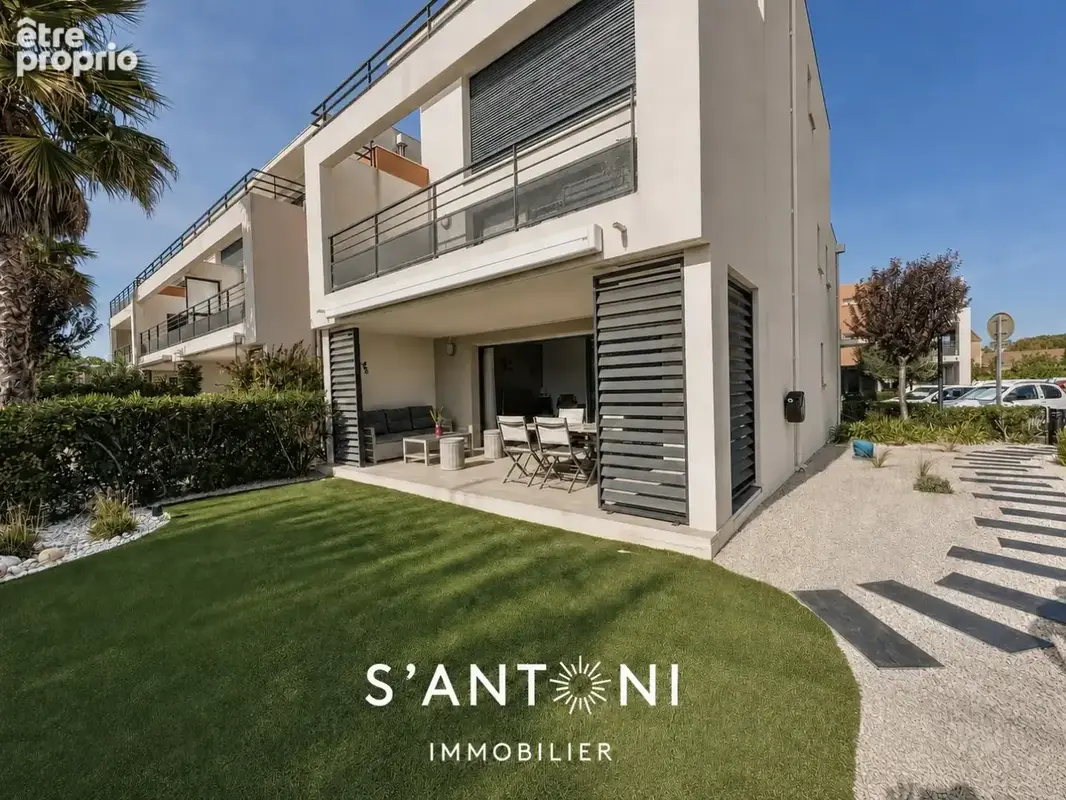 Le Grau d'Agde  T4 sur deux niveaux avec jardin privatif, terrasse et garage - photo 8