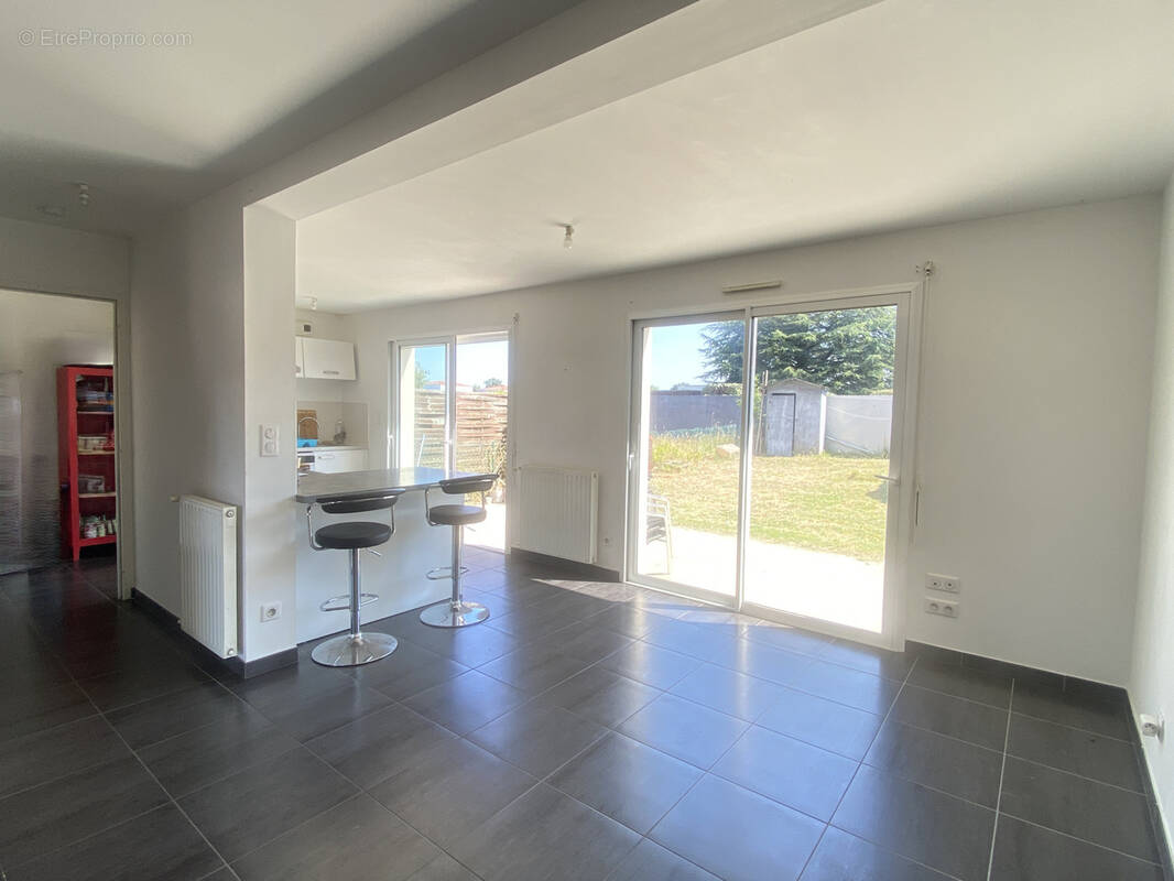 Maison à SAINT-SEBASTIEN-SUR-LOIRE