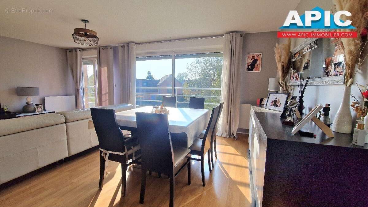 Appartement à GROSLAY