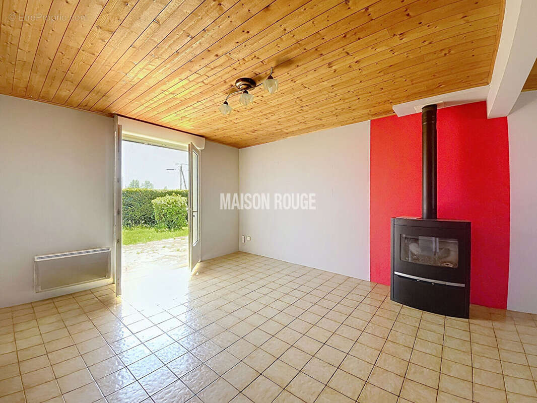 HIREL - Maison avec travaux et beau potentiel sur 835 m², proche Dol-de-Bretagne et baie du Mont-Saint-Miche - photo 3